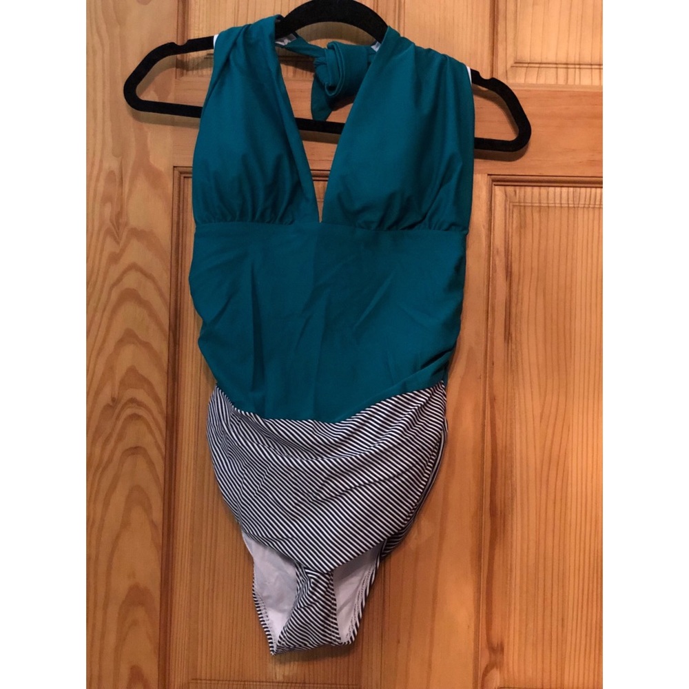 NWOT One piece bathing suit